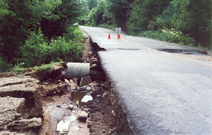 Road structure subsidence